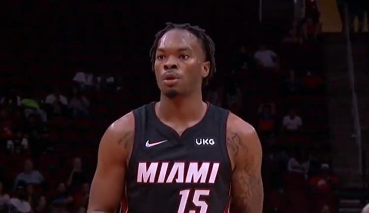 天天盈球即时比分直播-NBA谁还缺人？加洛韦崩盘 贾旺特-斯玛特13中9轰27分率美国队晋级